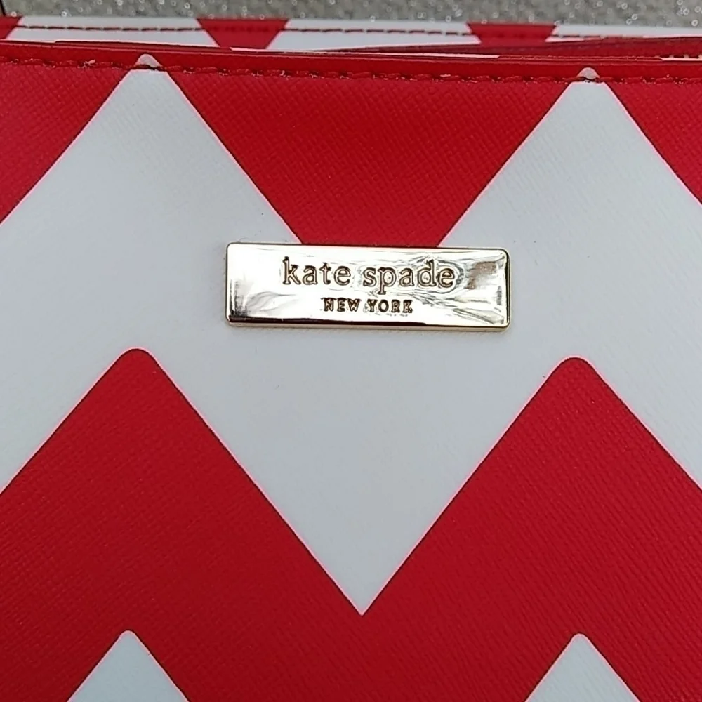 Kate Spade South of Border Medium Harmony Chevron Red and White Tote Bag